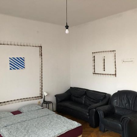 Pokoj 11A Διαμέρισμα Krasków Εξωτερικό φωτογραφία