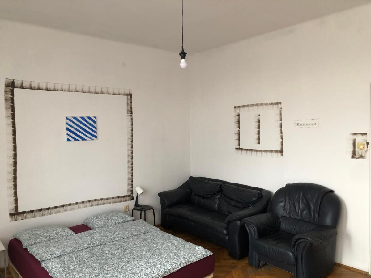 Pokoj 11A Διαμέρισμα Krasków Εξωτερικό φωτογραφία