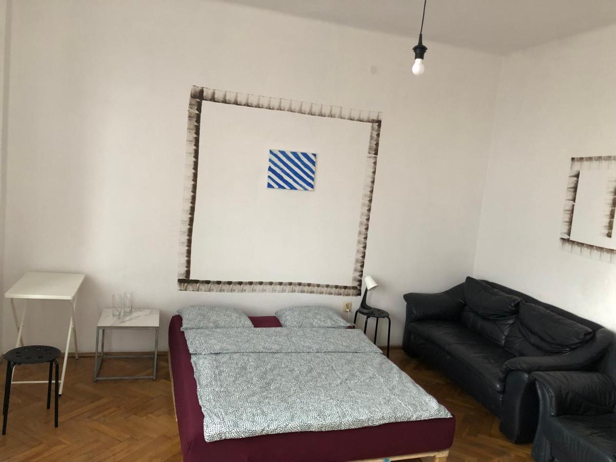 Pokoj 11A Διαμέρισμα Krasków Εξωτερικό φωτογραφία